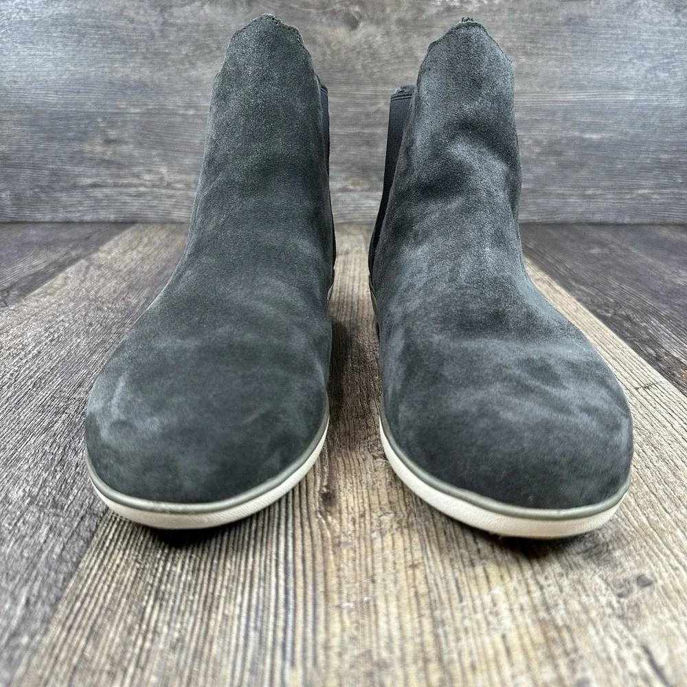 Aetrex Alanna Gray Suede Leather Chelsea Pull On Ankle Boot Bootie Women's 9-9.5